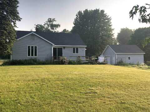 609 E Main, Farwell, MI 48622
