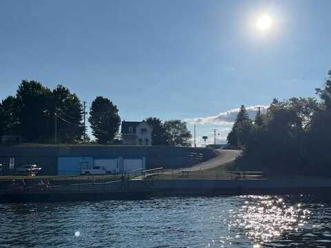 185 N Lake, Harrison, MI 48625