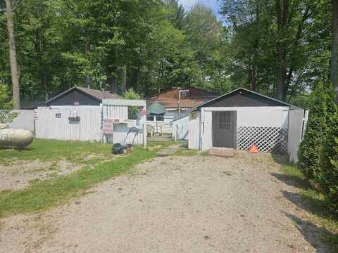 4838 Wildwood, Harrison, MI 48625