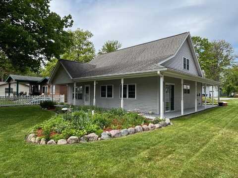 3214 Elnor, Gladwin, MI 48624
