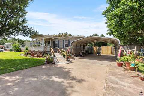 136 Shamrock Circle, Byron, GA 31008