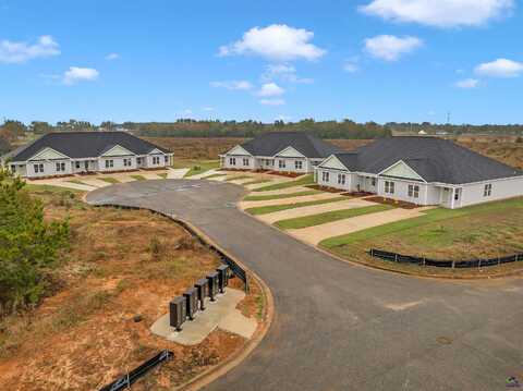 701 Castle Court, Hawkinsville, GA 31036