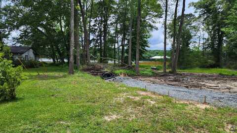 304 N Lake Drive, Perry, GA 31069