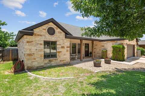711 Englemann Oak Dr, Fredericksburg, TX 78624