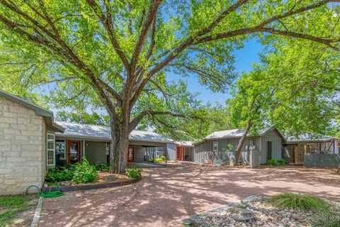 305 Elk, Fredericksburg, TX 78624
