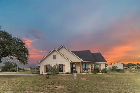 1010 Anniston, Llano, TX 78643