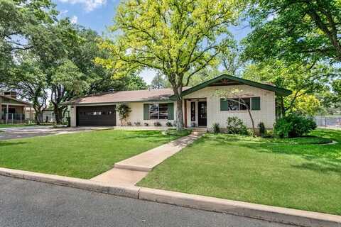 108 Cristol Dr, Fredericksburg, TX 78624