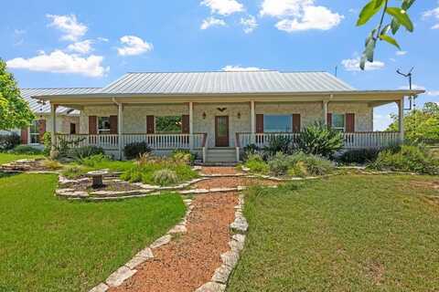 5800 Center Point Rd, Fredericksburg, TX 78624