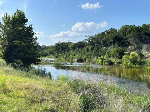 1118 Chimney Valley Rd, Blanco, TX 78606