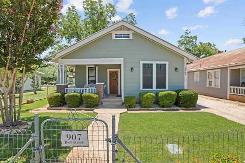 907 Bell St, Fredericksburg, TX 78624