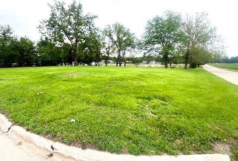 325 College Street, Boone, IA 50036