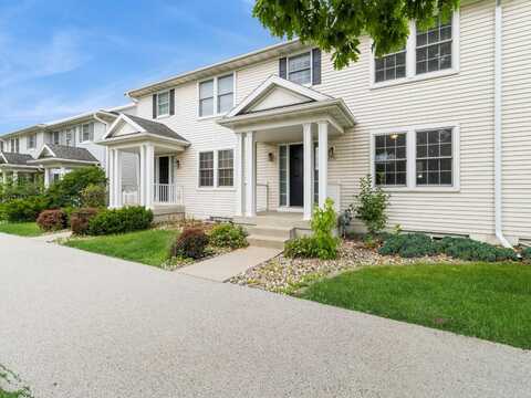 2627 Stange Road, Ames, IA 50010