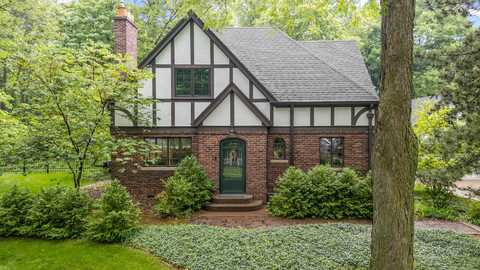 535 Forest Glen Street, Ames, IA 50014