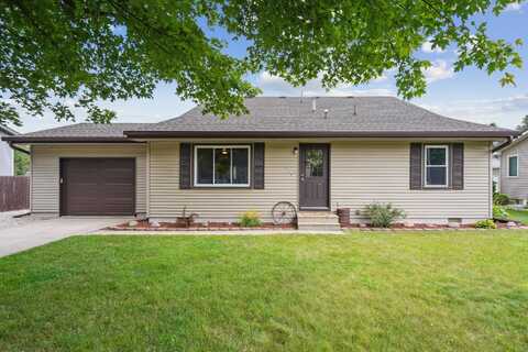 301 Maple Avenue, Nevada, IA 50201