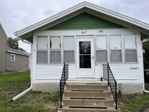 627 7th Street, Nevada, IA 50201