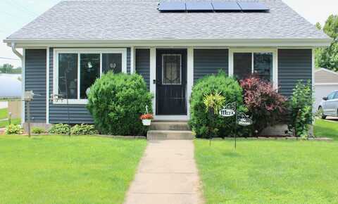 111 S 3rd Avenue, Huxley, IA 50124