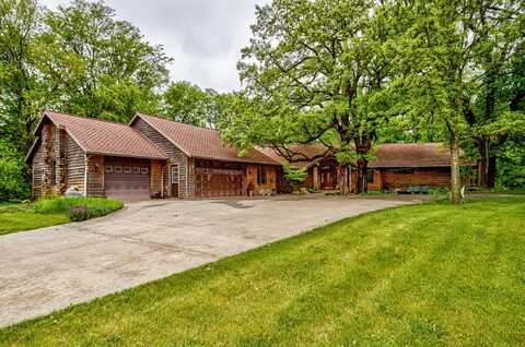 12641 Oakview Heights Drive, Story City, IA 50248