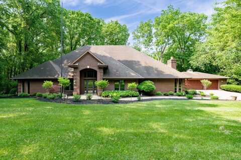 1211 Runnymede Road, Oakwood, OH 45419