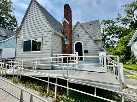 3921 Elm Avenue, Silverton, OH 45236