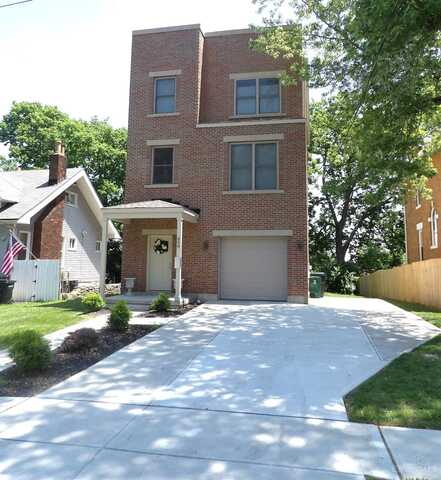 658 Hawthorne Avenue, Cincinnati, OH 45205