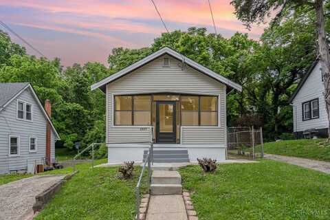 3935 Herron Avenue, Cincinnati, OH 45223