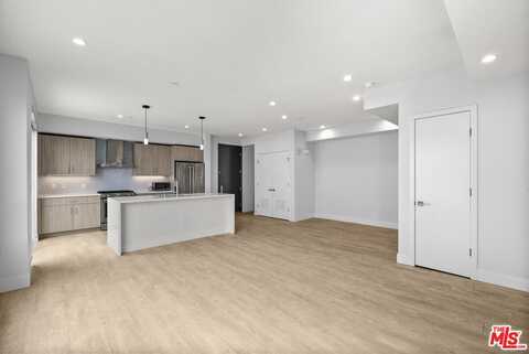 5955 Saturn St, Los Angeles, CA 90035