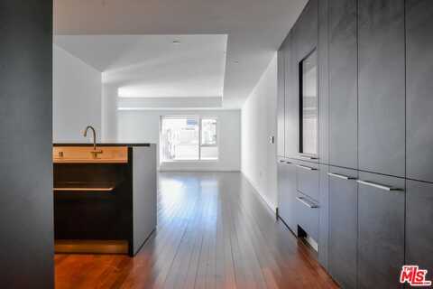 6250 HOLLYWOOD BLVD, LOS ANGELES, CA 90028