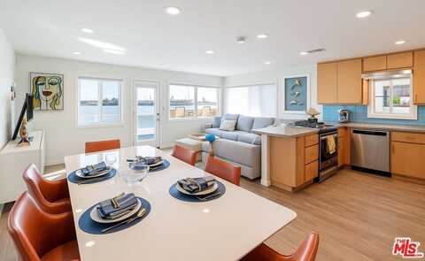 26 5th Pl, Long Beach, CA 90802