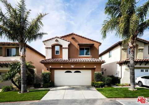 13545 Village Ln, Sylmar, CA 91342