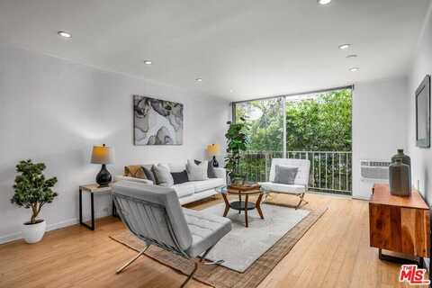 11645 Montana Ave, Los Angeles, CA 90049