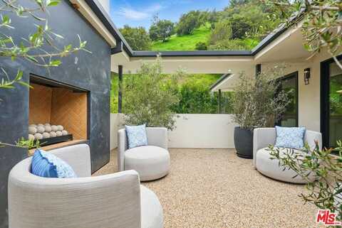 913 N Beverly Glen Blvd, Bel Air, CA 90077