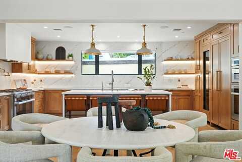 913 N Beverly Glen Blvd, Bel Air, CA 90077