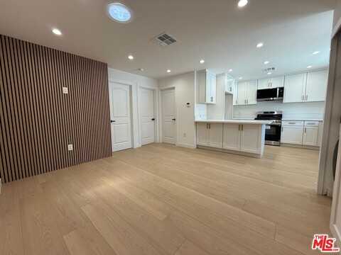5759 Lemp Ave, North Hollywood, CA 91601