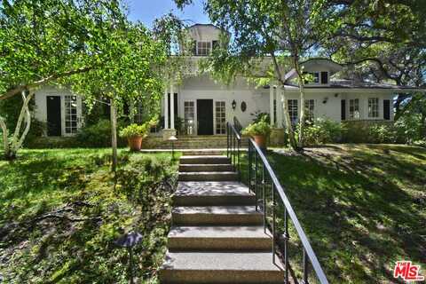 3935 Valley Meadow Rd, Encino, CA 91436