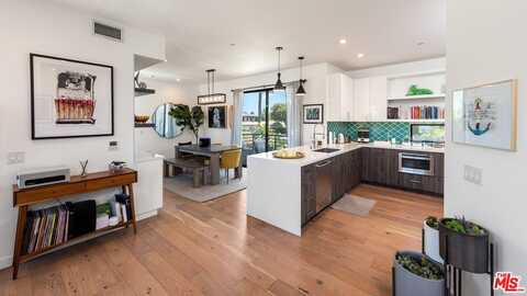 11900 Washington Pl, Los Angeles, CA 90066