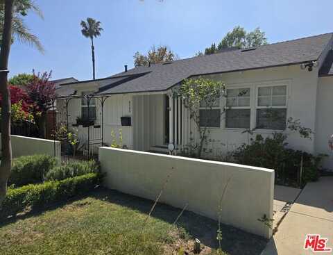 6909 Texhoma Ave, Van Nuys, CA 91406