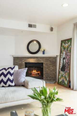 847 17th St, Santa Monica, CA 90403