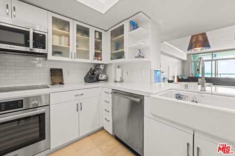 13700 Marina Pointe Dr, Marina Del Rey, CA 90292