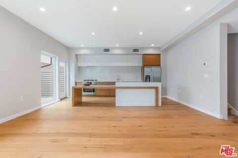 1729 S Barrington Ave, Los Angeles, CA 90025