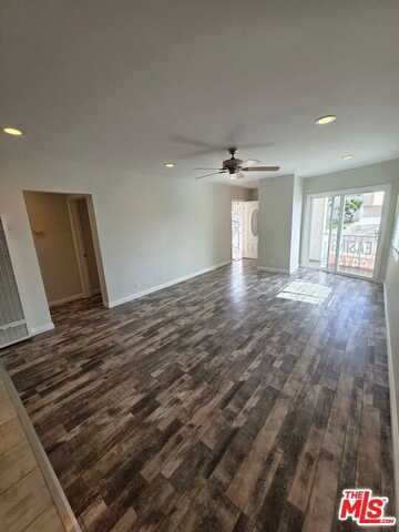 755 W 30th St, San Pedro, CA 90731