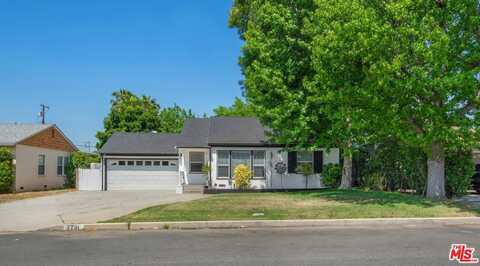 7731 Oak Park Ave, Lake Balboa, CA 91406