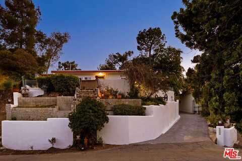 7900 Rim Canyon Rd, Sunland, CA 91040