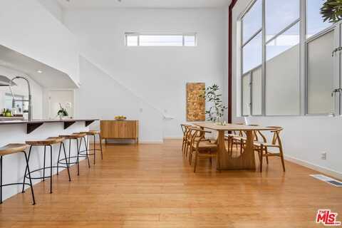 540 Vernon Ave, Venice, CA 90291