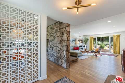 946 Larker Ave, Los Angeles, CA 90042