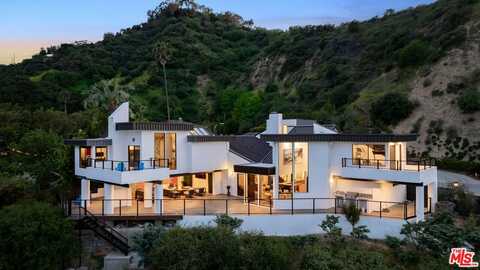 3372 Longridge Ter, Sherman Oaks, CA 91423