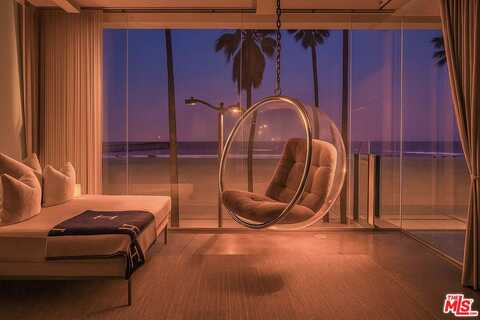 2911 Ocean Front Walk, Venice, CA 90291