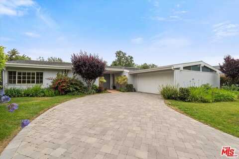 30724 Manzano Dr, Malibu, CA 90265