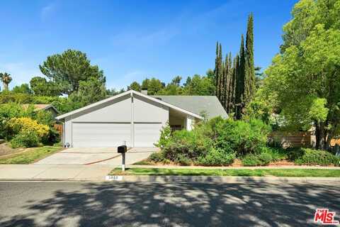 3952 Patrick Henry Pl, Agoura Hills, CA 91301