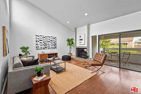 1887 Greenfield Ave, Los Angeles, CA 90025