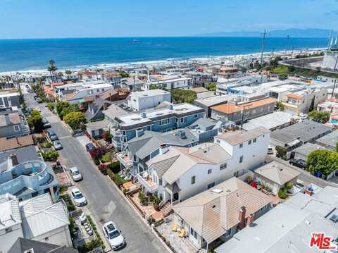 459 35th St, Manhattan Beach, CA 90266